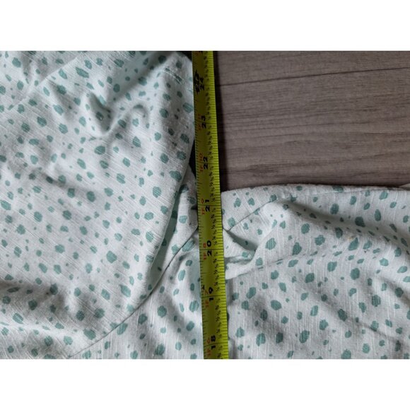 Democracy Womens Polka Dot Short Sleeve Raglan Top Size 1X Light Green Soft Knit - Picture 6 of 6